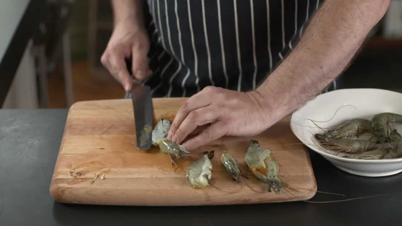 How to butterfly prawns: Jamie's Food Team